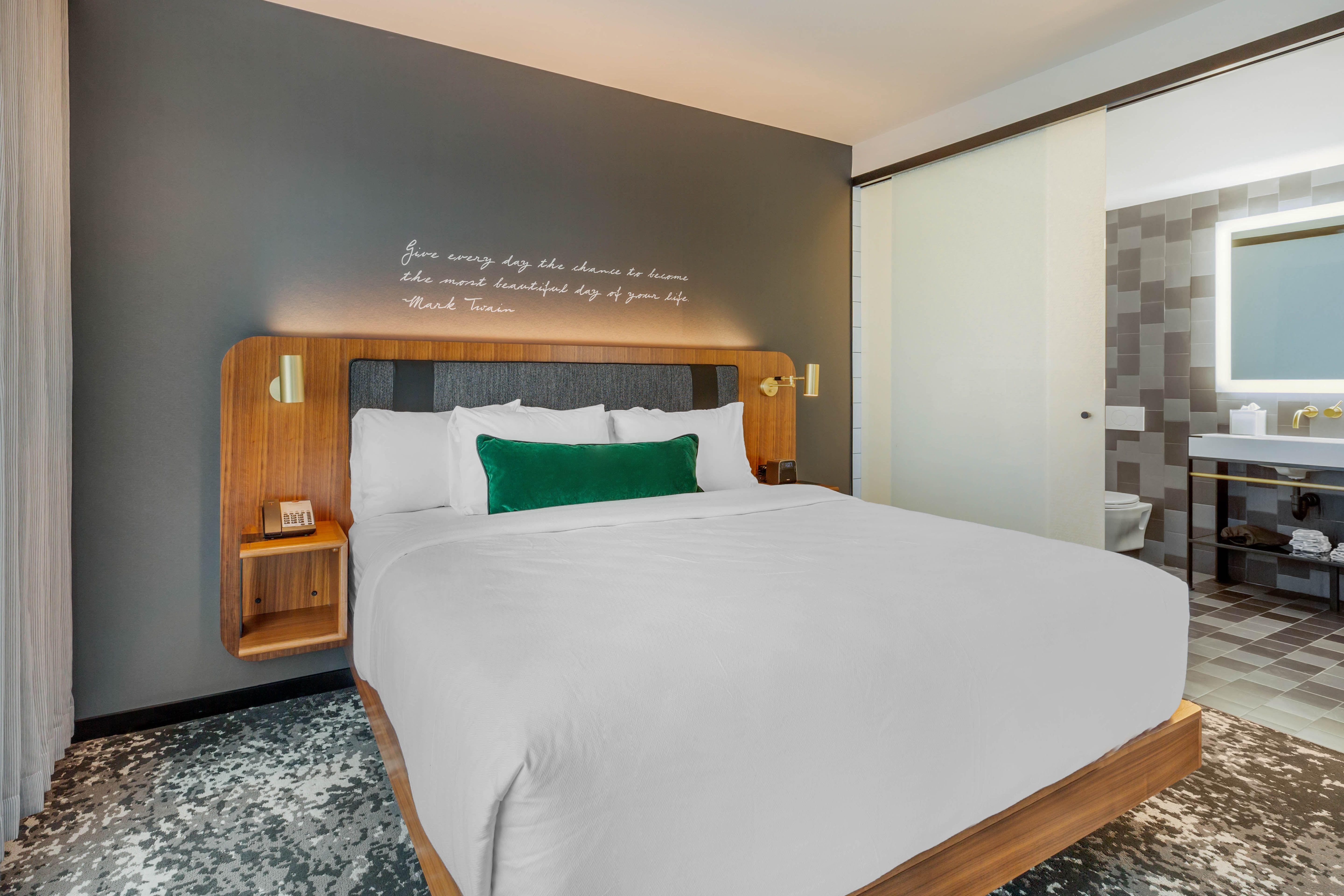 Cambria Hotel Boston Downtown - Seaport Extérieur photo