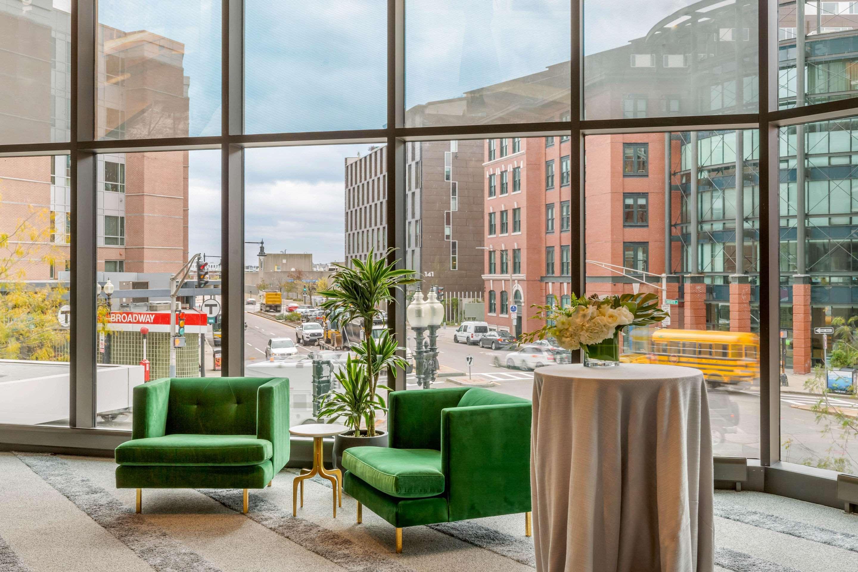 Cambria Hotel Boston Downtown - Seaport Extérieur photo
