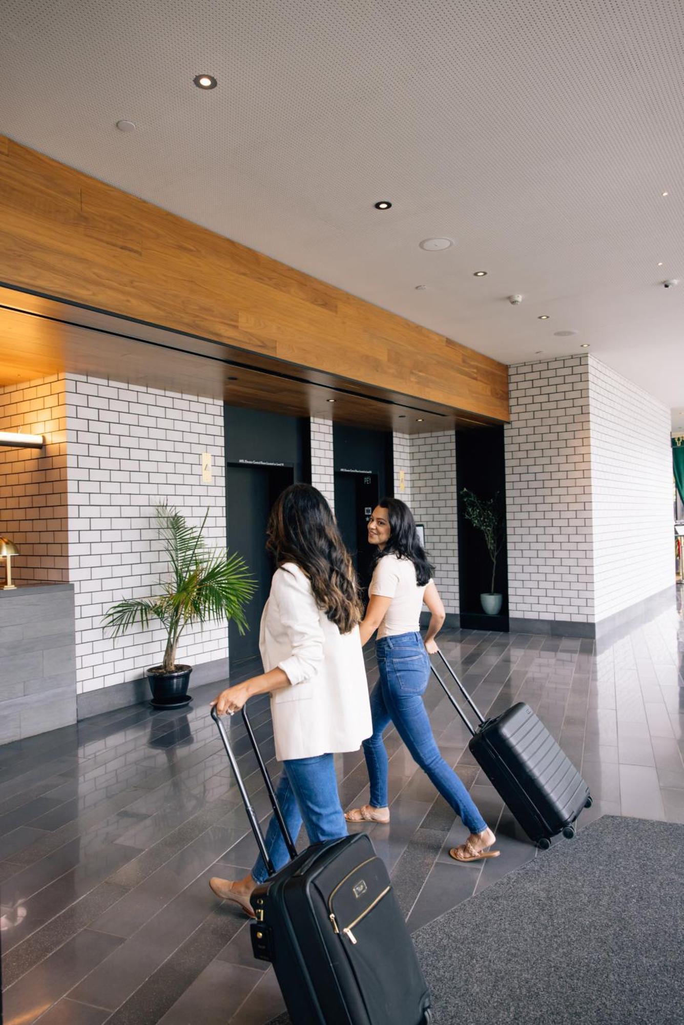 Cambria Hotel Boston Downtown - Seaport Extérieur photo