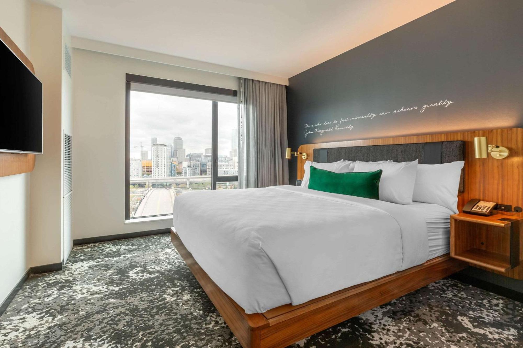Cambria Hotel Boston Downtown - Seaport Extérieur photo