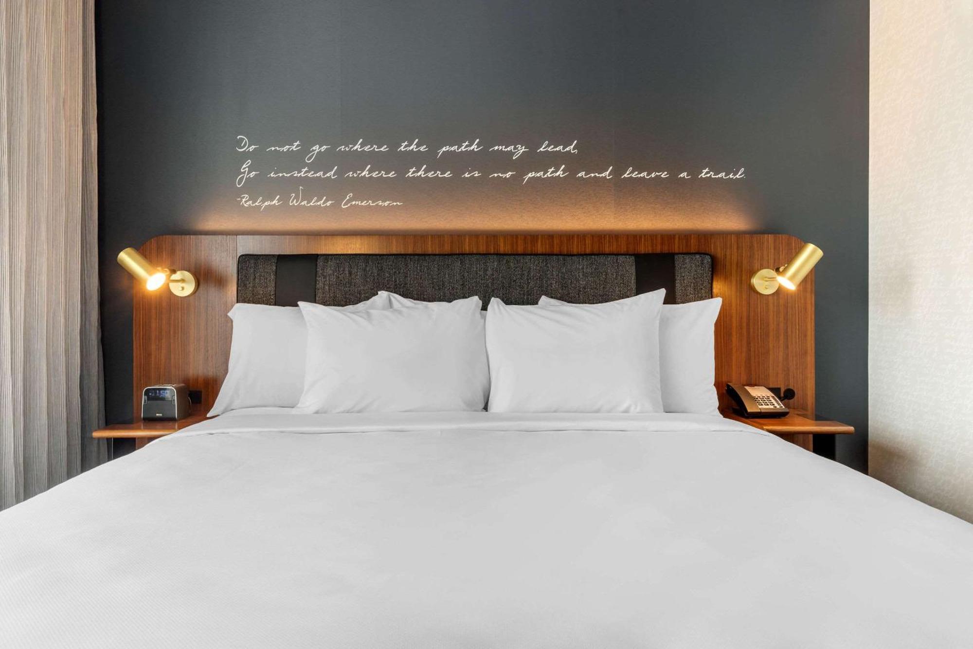 Cambria Hotel Boston Downtown - Seaport Extérieur photo