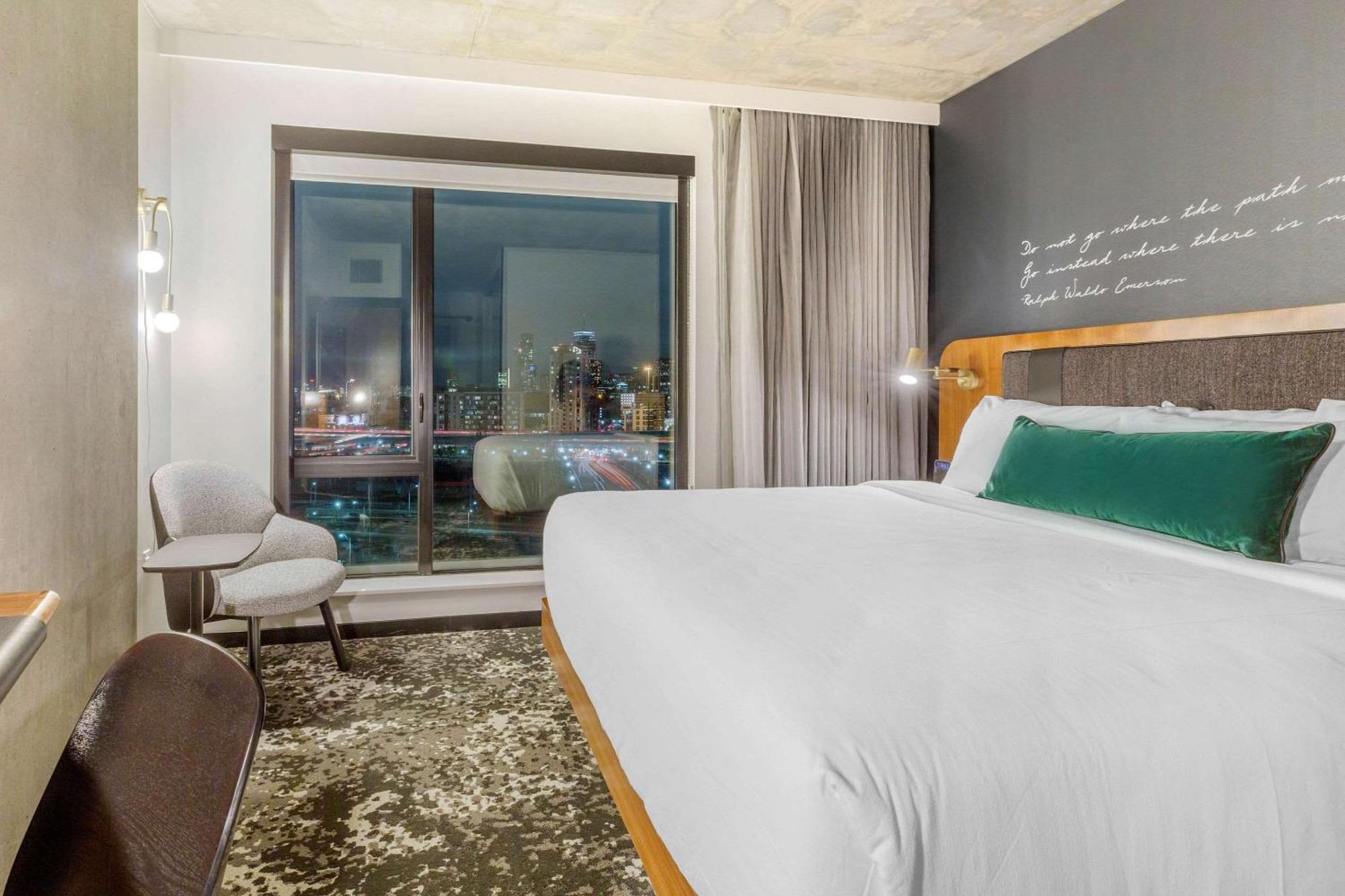 Cambria Hotel Boston Downtown - Seaport Extérieur photo