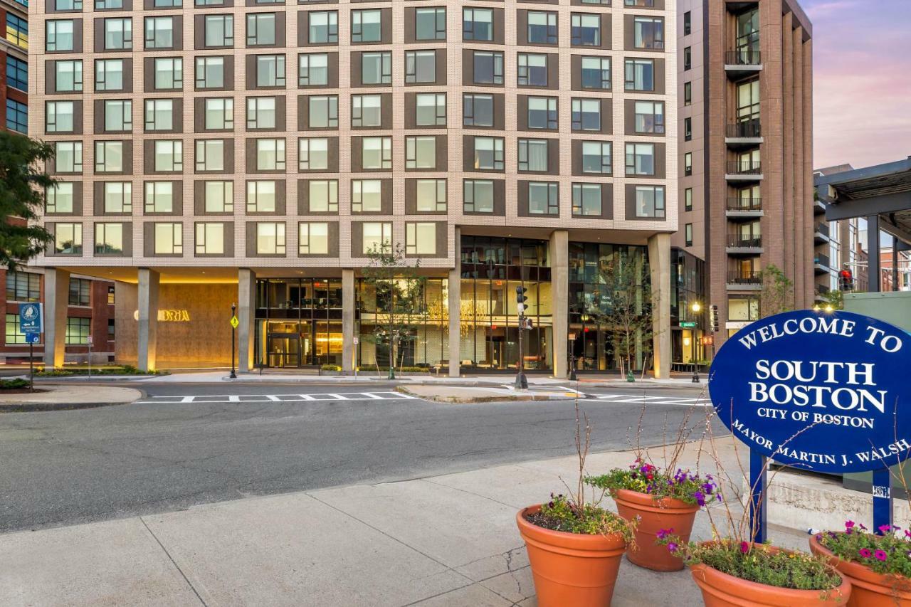 Cambria Hotel Boston Downtown - Seaport Extérieur photo